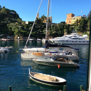 Pieds dans l'eau à Portofino